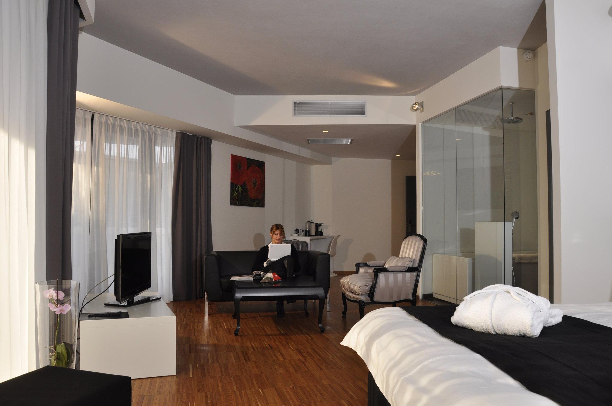 Sarroglia Hotel Bucharest Room photo